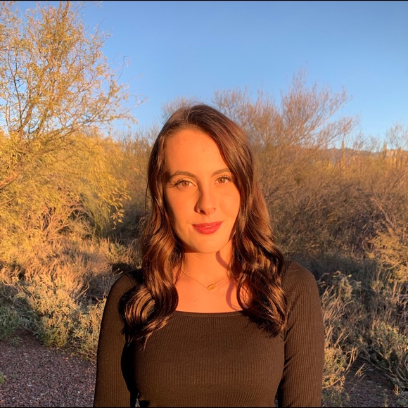 Meet your Posher, Leah - Picture 1 of 1